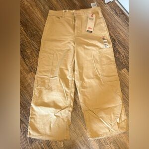 Levi's Women’s Wide Leg Cropped Cargo Pants